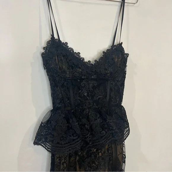 V. Chapman Ophilia lace maxi Dress in Black size 2